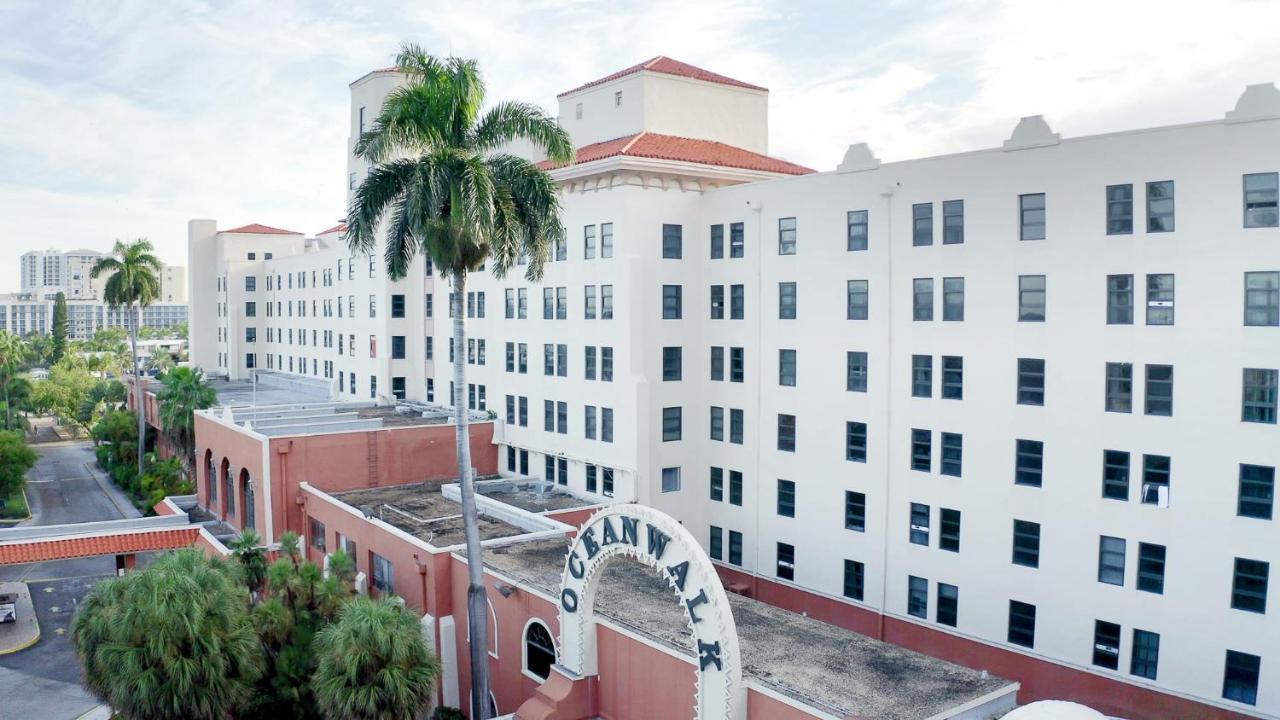 433 Studio Hollywood Beach Dania Beach Exterior photo