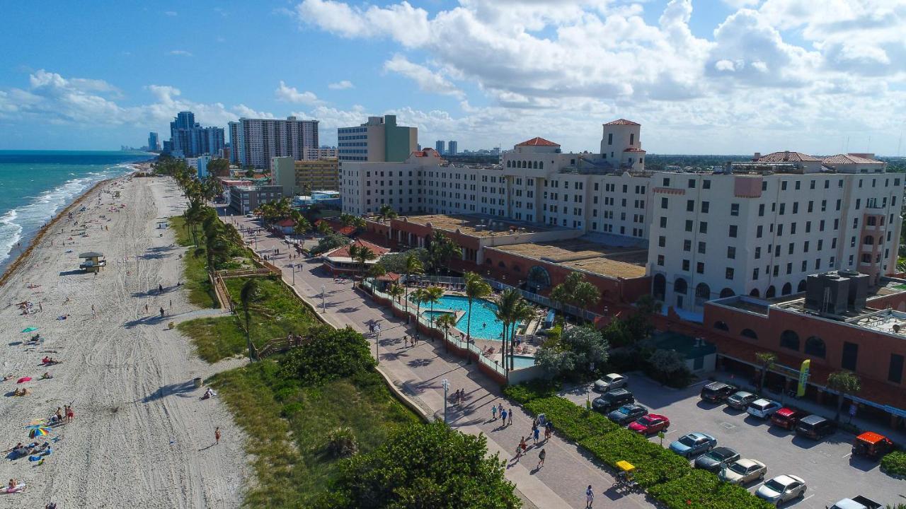 433 Studio Hollywood Beach Dania Beach Exterior photo