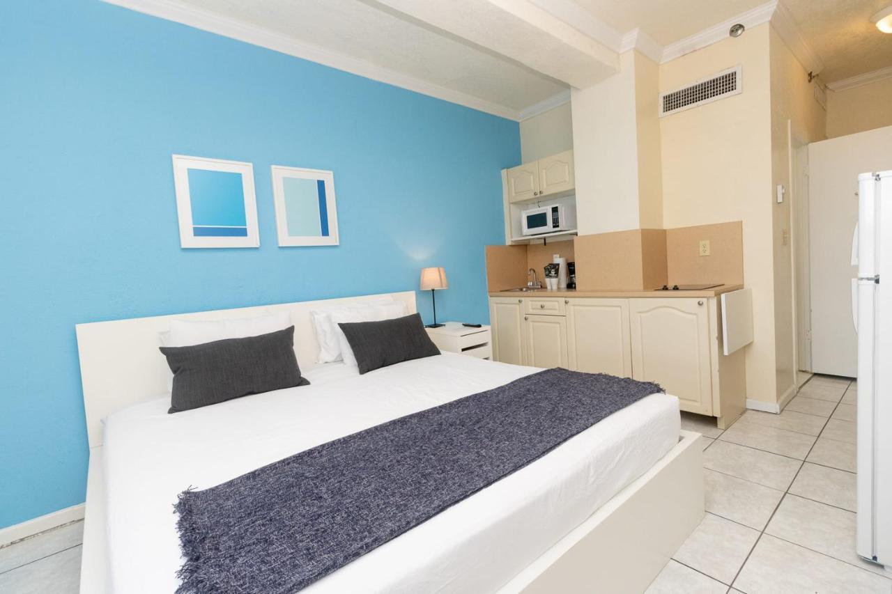 433 Studio Hollywood Beach Dania Beach Exterior photo